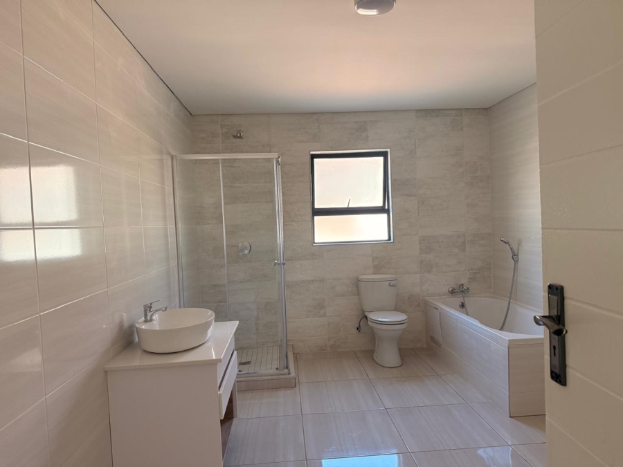 4 Bedroom Property for Sale in Buffelspoort Eco Estate North West